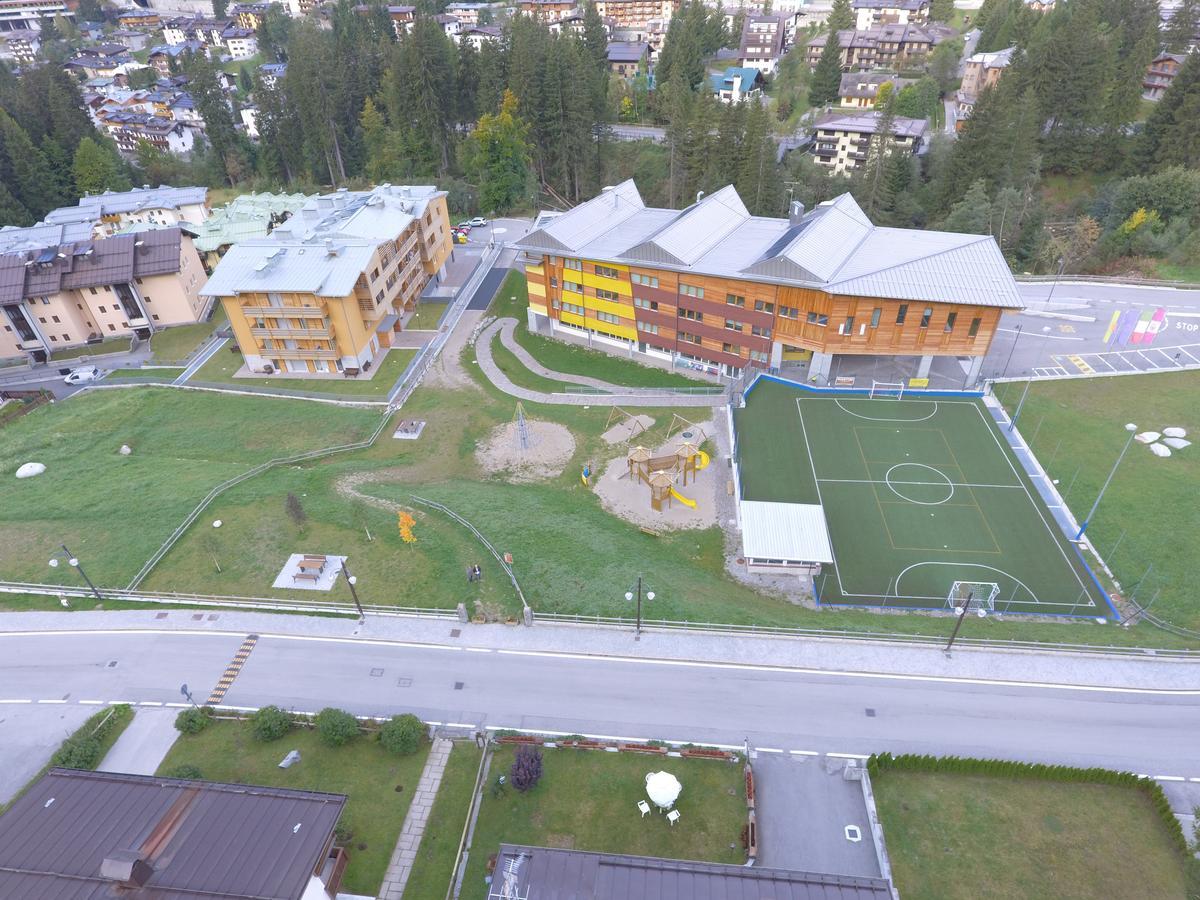 Garni Bucaneve Мадона ди Кампильо Екстериор снимка